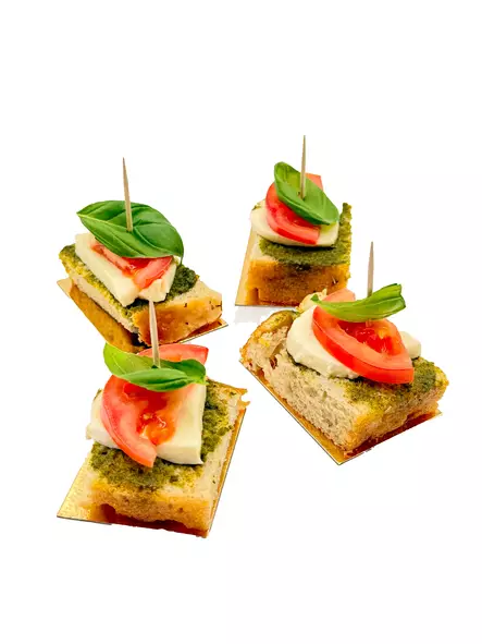 COCKTAILPALA- PESTO-MOZZARELLA-FOCCACCIA - SUOLAISET - 12012005 - 1